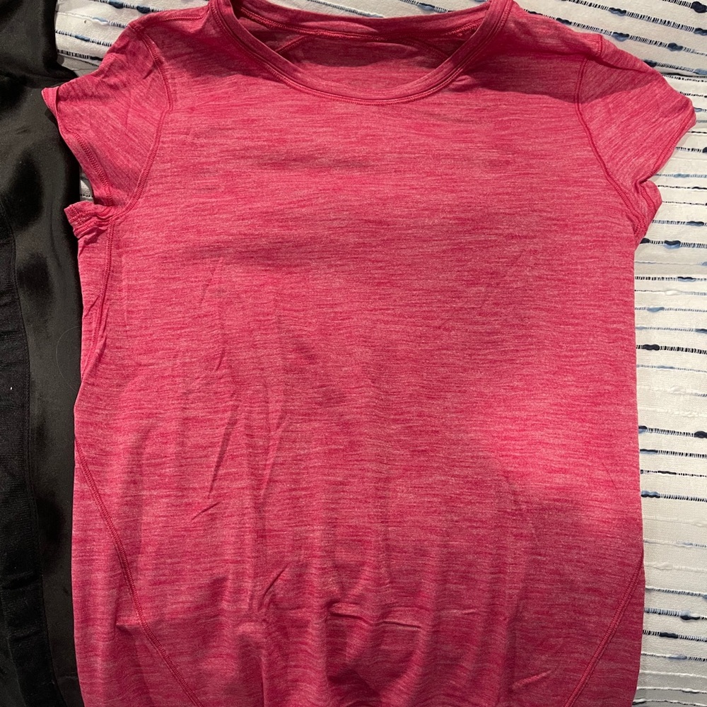 Short sleeve shirt